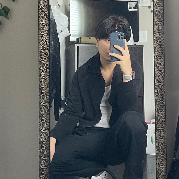 Meet your Posher, Marco - Picture 1 of 2